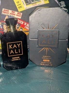 KAYALI Oudgasm Café Oud 19 Eau de Parfum - Black & Gold Bottle